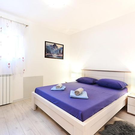 Apartments Mirasol Умаг Екстериор снимка