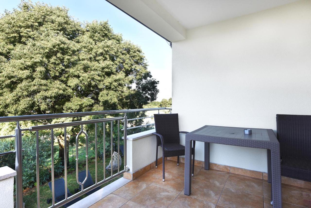 Apartments Mirasol Умаг Екстериор снимка