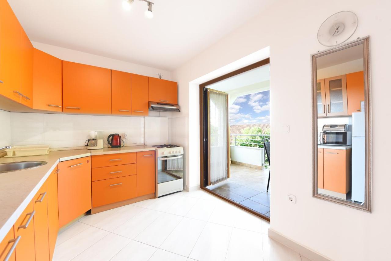 Apartments Mirasol Умаг Екстериор снимка