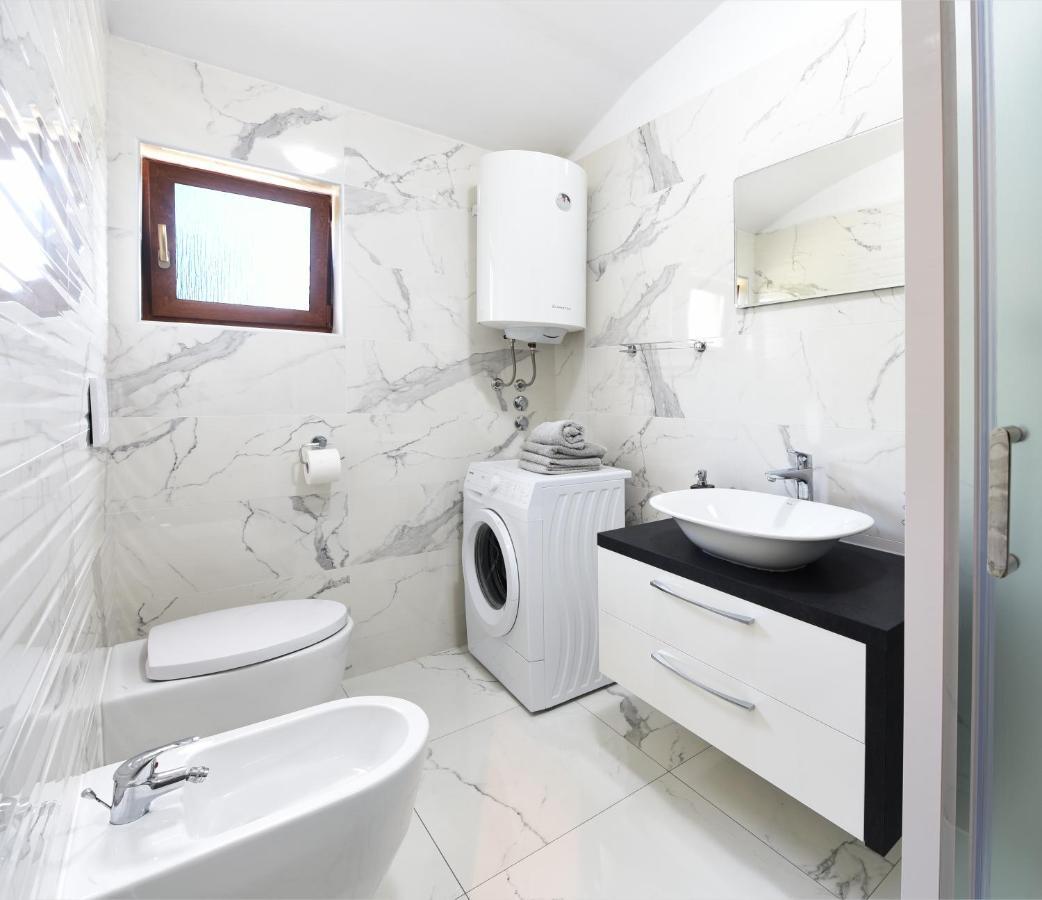 Apartments Mirasol Умаг Екстериор снимка