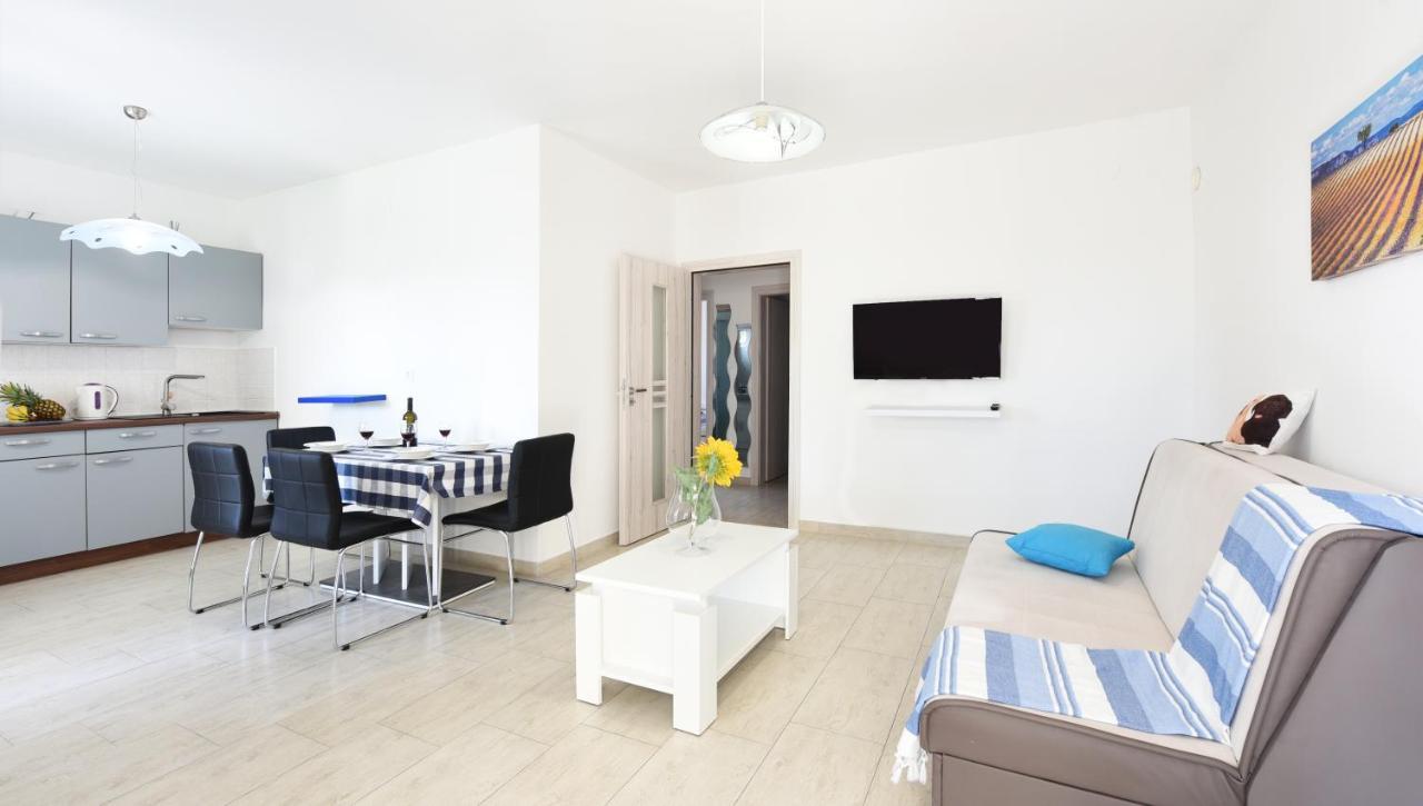 Apartments Mirasol Умаг Екстериор снимка