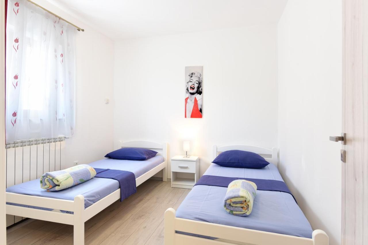 Apartments Mirasol Умаг Екстериор снимка