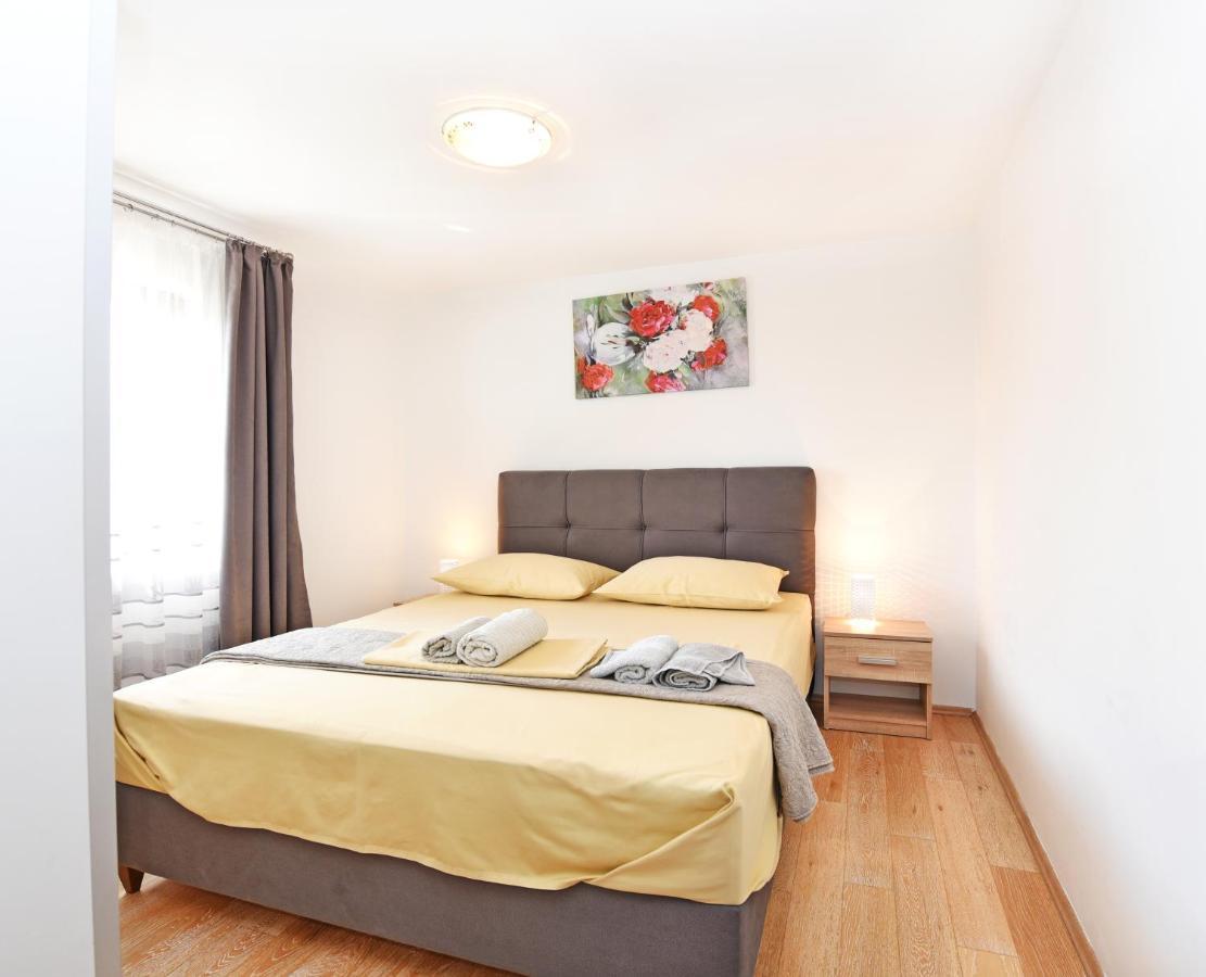 Apartments Mirasol Умаг Екстериор снимка