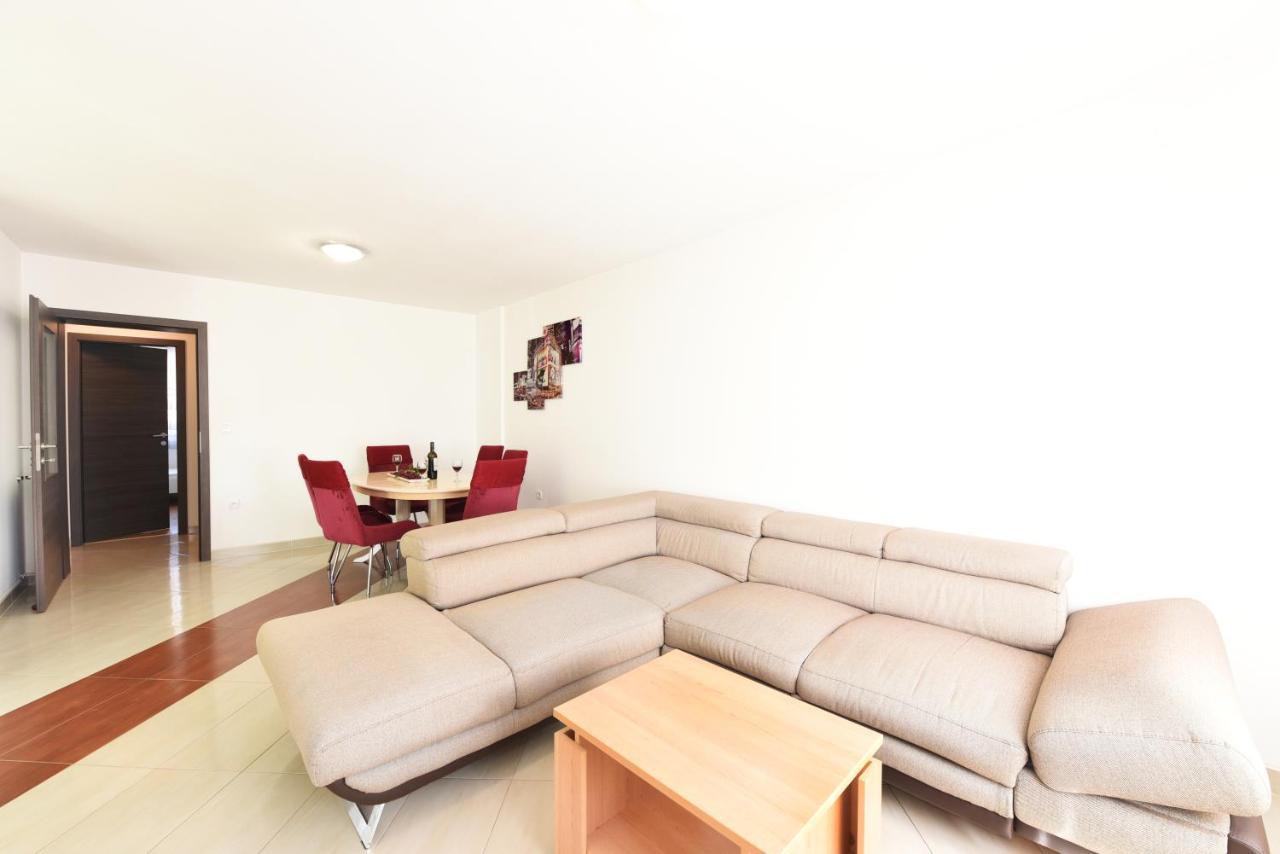 Apartments Mirasol Умаг Екстериор снимка
