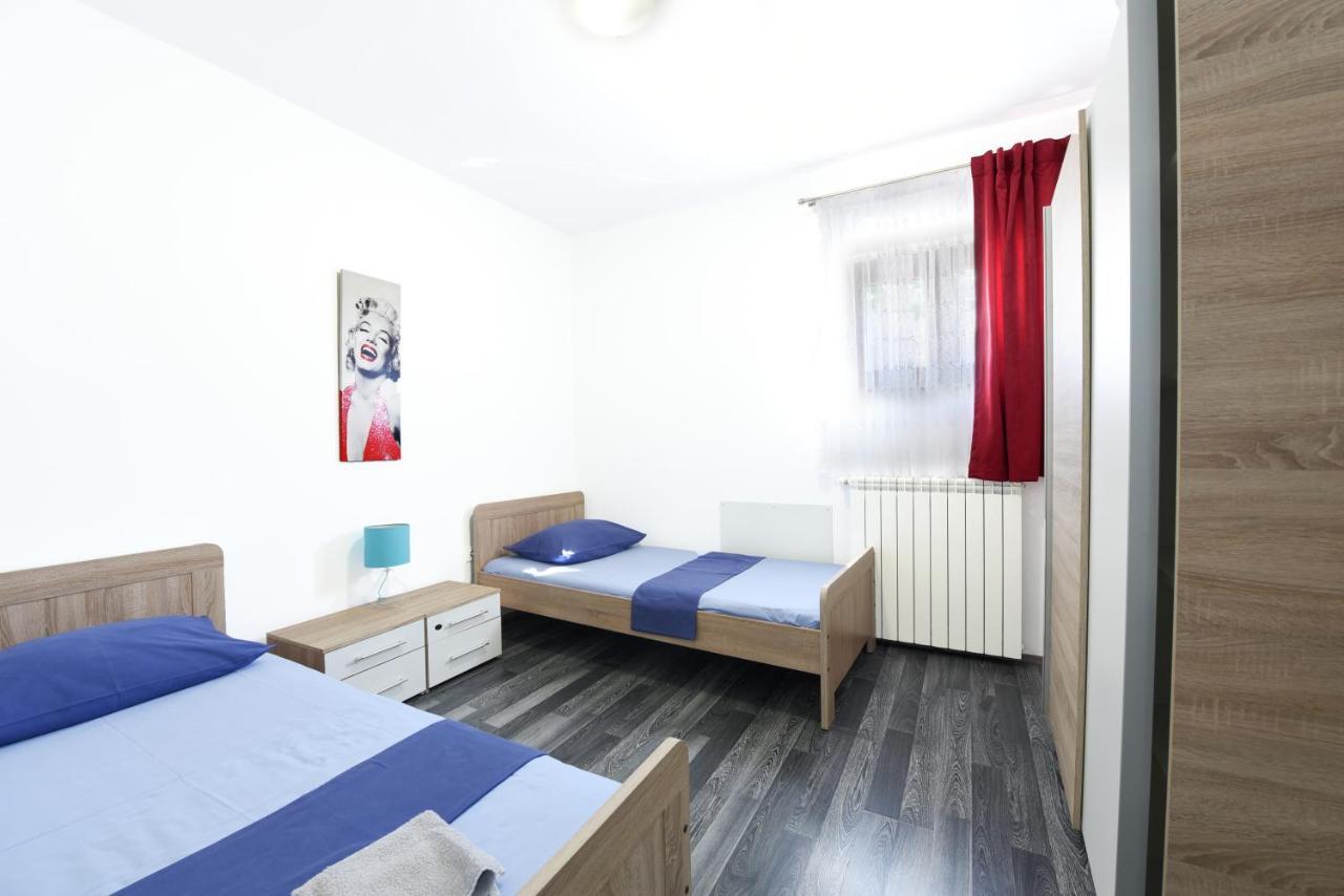 Apartments Mirasol Умаг Екстериор снимка
