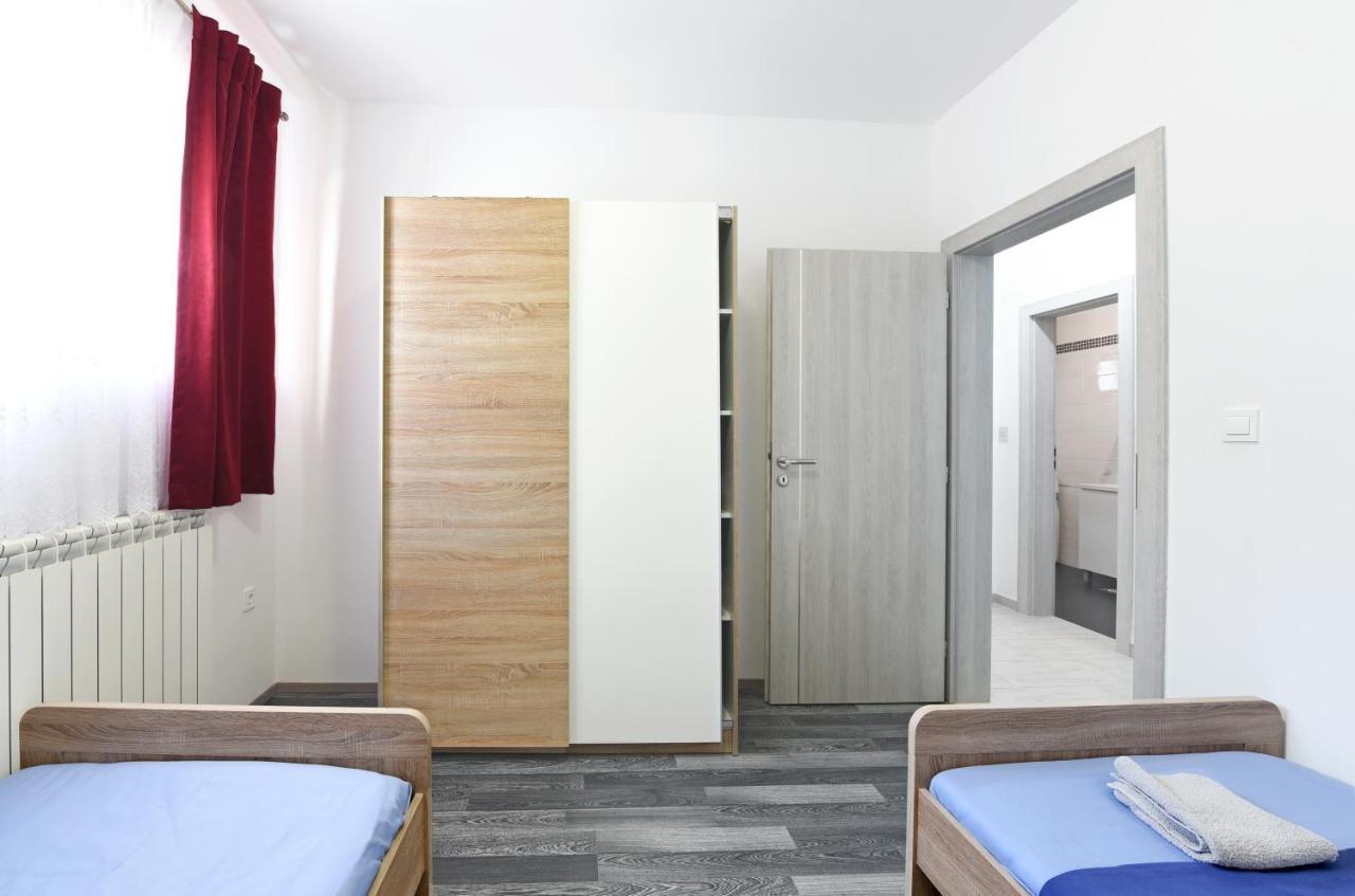 Apartments Mirasol Умаг Екстериор снимка